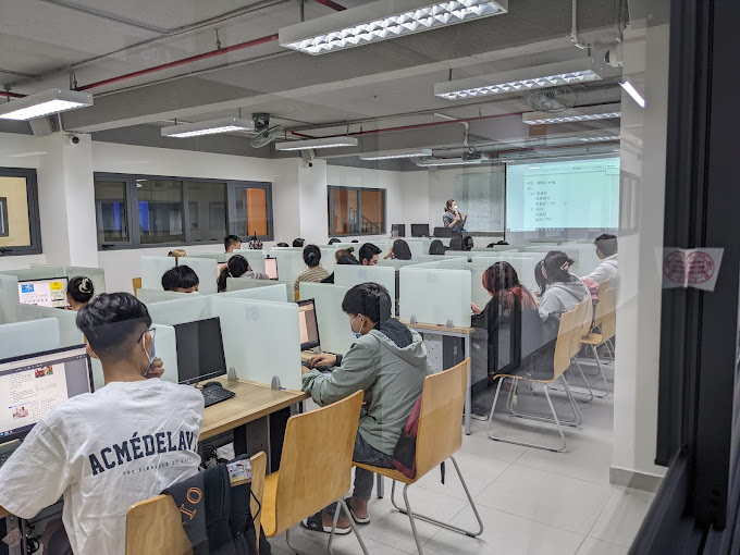 Trường Đại  học Văn Lang 
