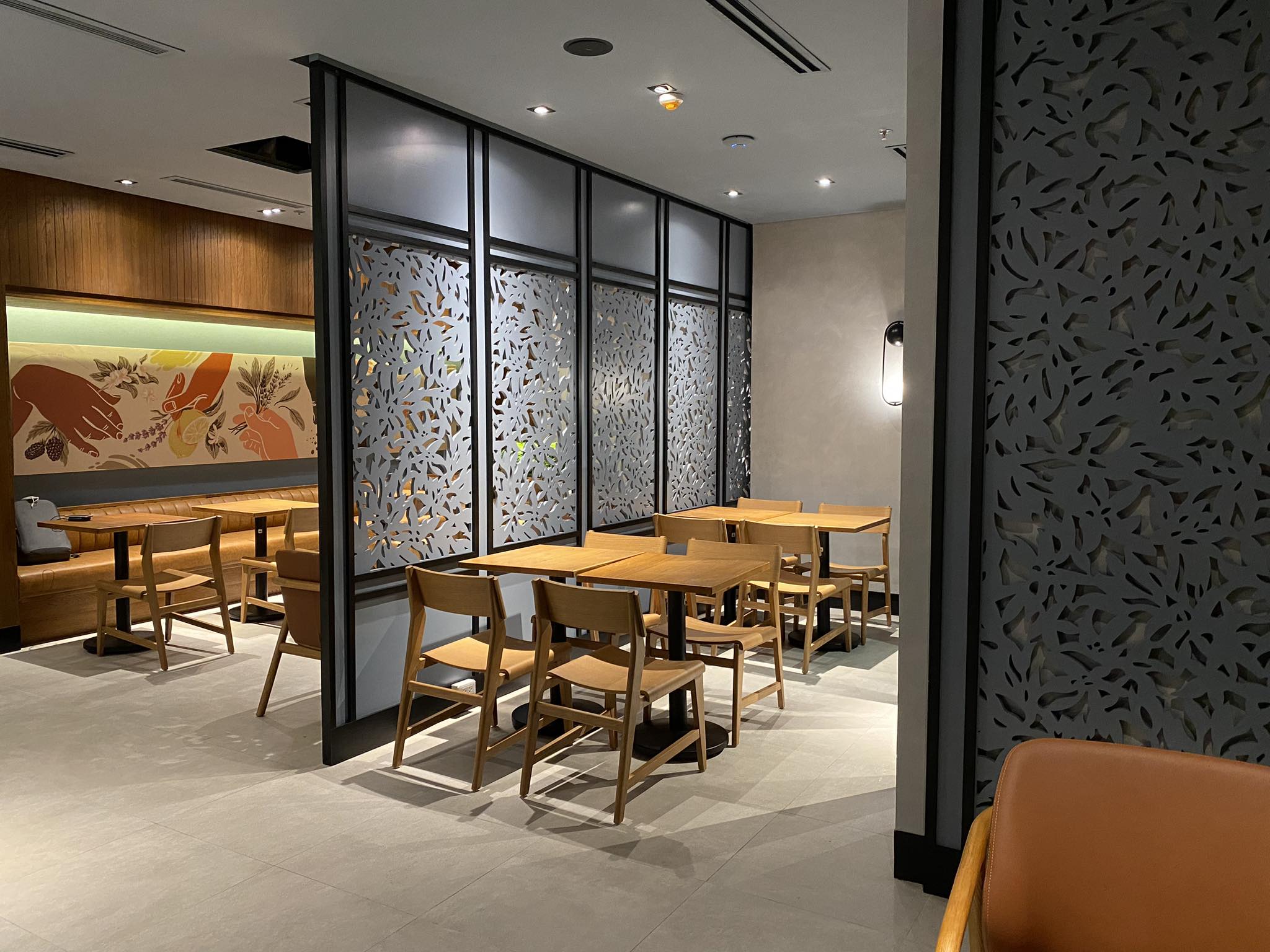 Dự Án Starbucks Central 2