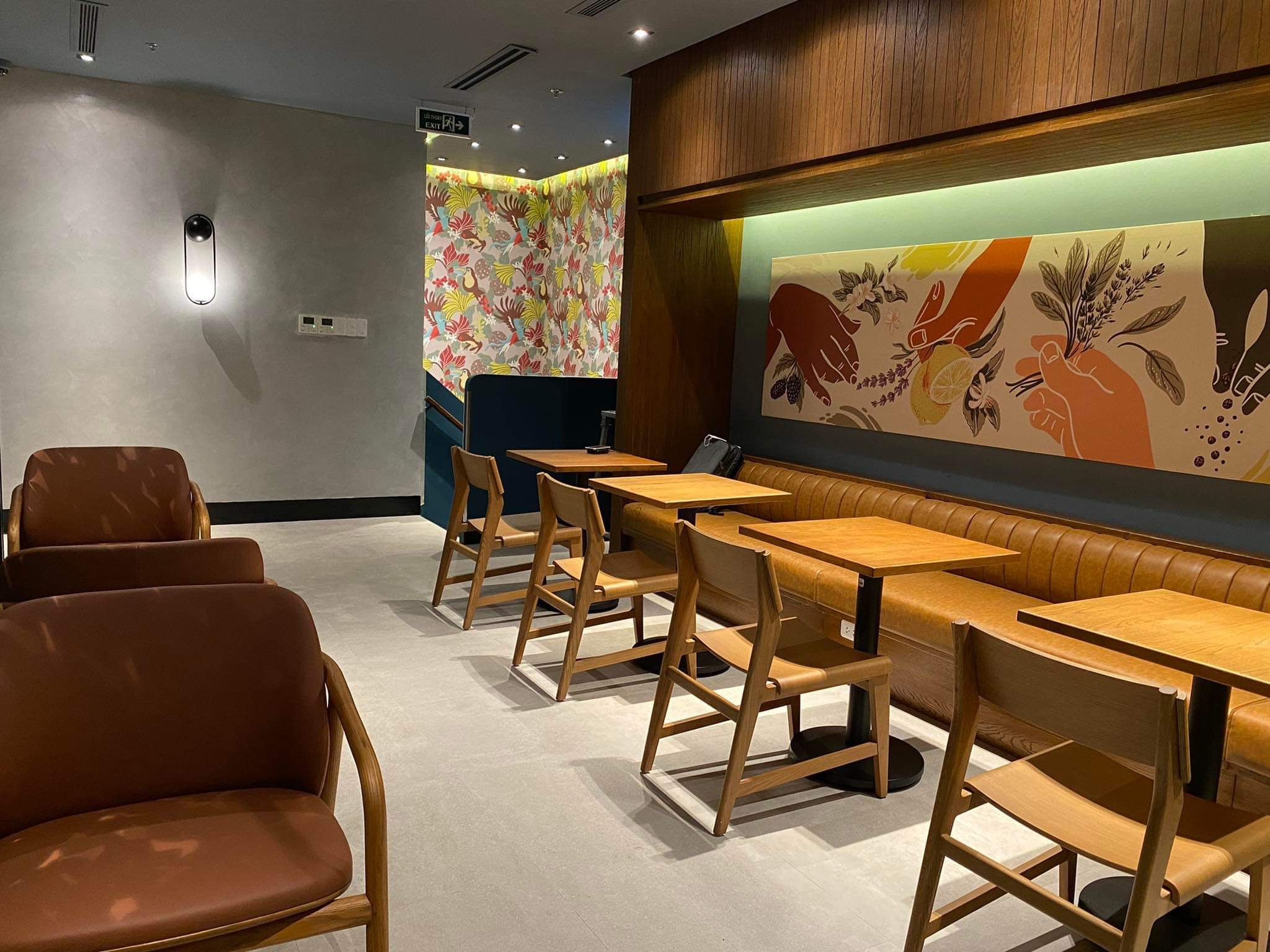 Dự Án Starbucks Central 2